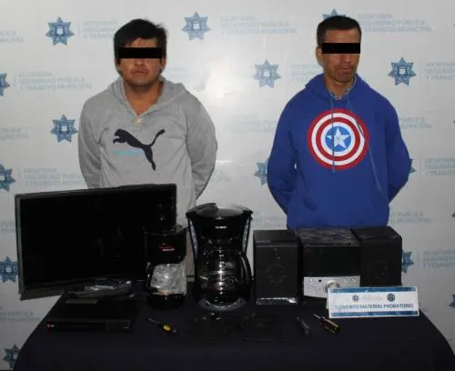 Detiene SSPTM a pareja por robo a casa habitación