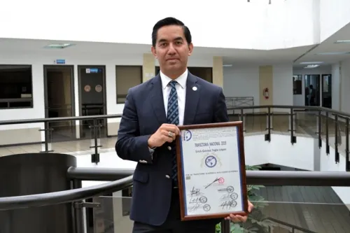 Profesor de la FDCS recibió la Presea Opemde Justice Nacional