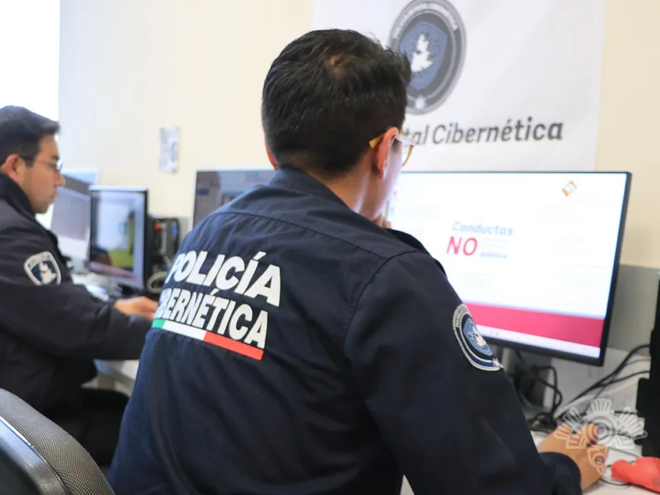 Policía Cibernética