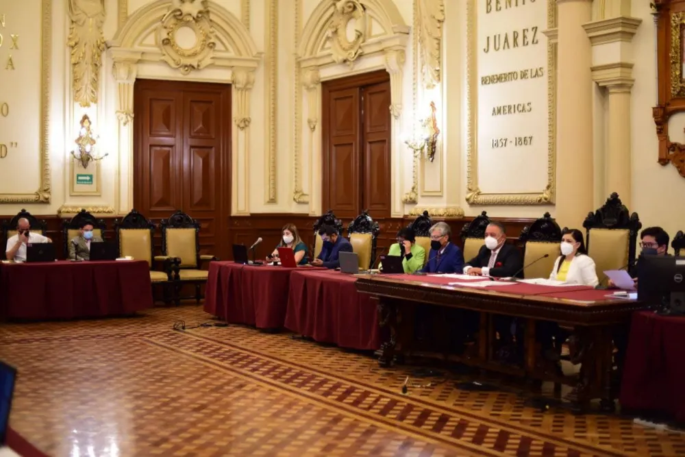 Aprueba Cabildo poblano solicitud de licencia a la alcaldesa