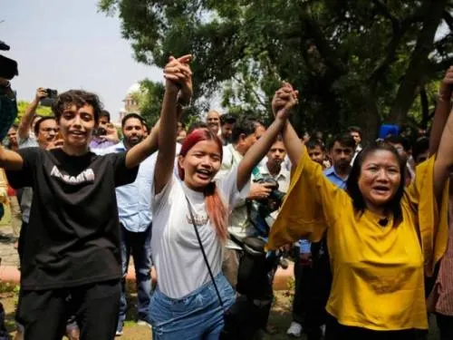 Corte Suprema de India despenaliza la homosexualidad