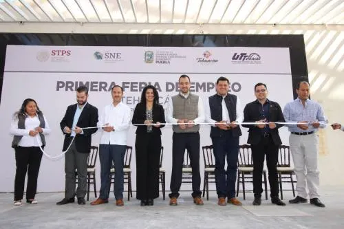 Vincula Feria de Empleo en Tehuacán a más de mil personas con empresas regionales