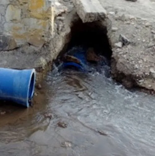 Agua de Puebla, trabaja en la fuga del camino al Batán