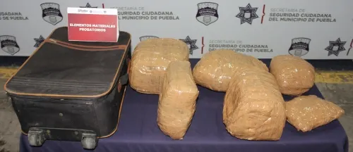 Detuvo policía municipal de Puebla a hombre en posesión de seis kilogramos