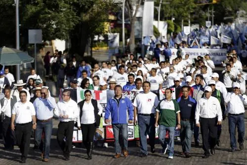 Sindicatos independientes de trabajadores se manifestaron en contra de los abusos laborales