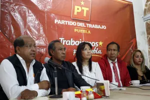 Destapa PT a 3 aspirantes a la mini; presume cuadros para competir solo