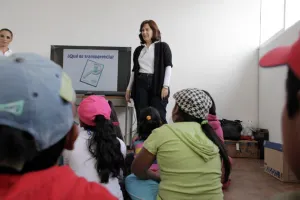Taller de Transparencia señala a niños importancia de los datos personales