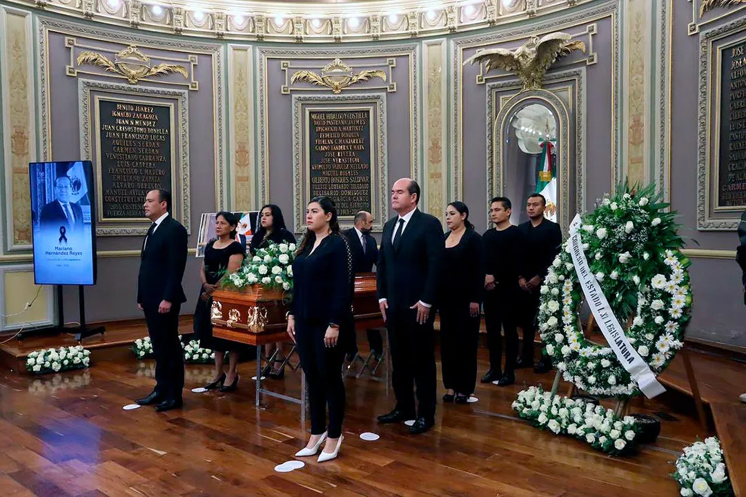 Homenaje Postumo Mariano Hernandez Congreso De Puebla