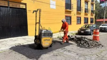 Ayuntamiento de Puebla refuerza su campaña de bacheo en accesos principales de la capital