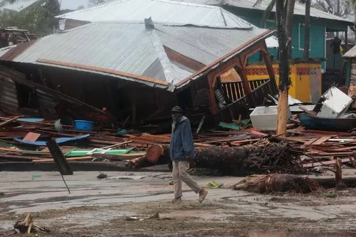 “Iota” se degrada a depresión tropical tras dejar al menos 10 muertos