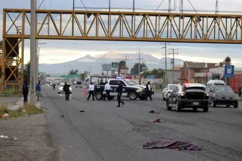 Cuerpo queda desmembrado tras ser atropellado en la  Puebla-Tehuacán