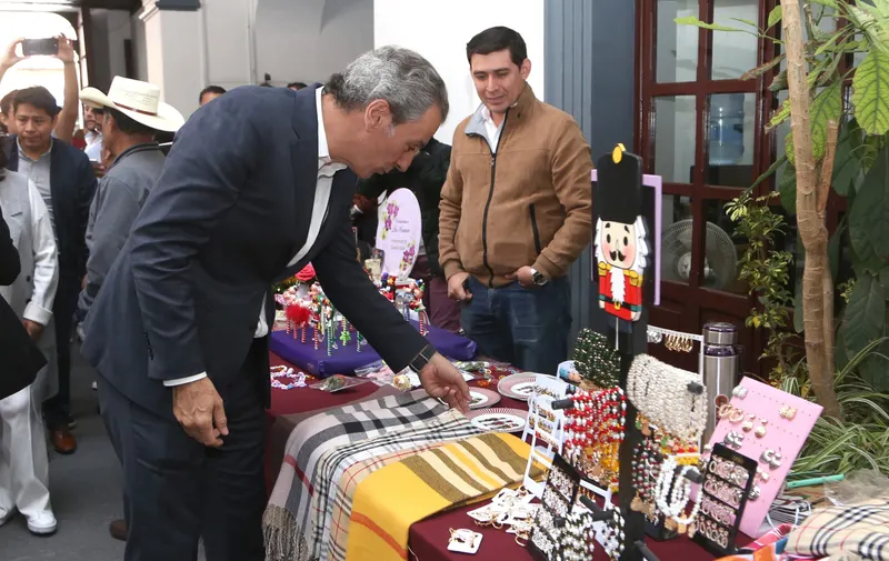 Ayuntamiento de Puebla promueve Expo Artesanal Navideña 2024 en Regidurías