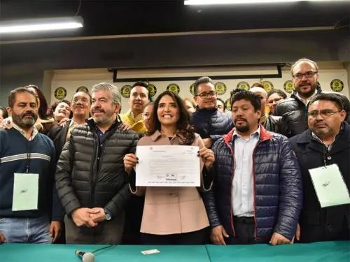 Barrales se registra como precandidata del PRD a la CDMX