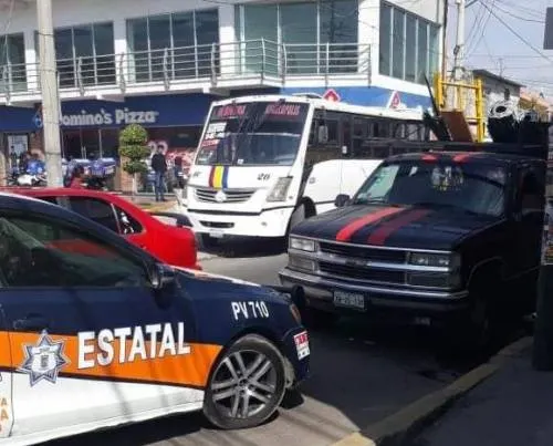 Violento asalto a una ruta Azteca deja dos heridos