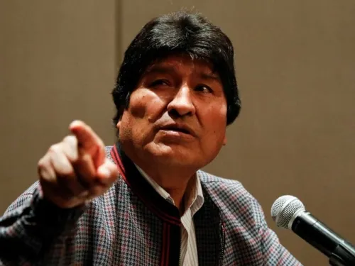 Represión en Bolivia es un genocidio: Evo