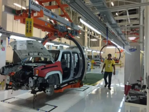Fiat Chrysler busca fusión millonaria con Renault