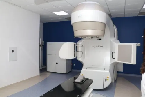 Secretaría de salud pone en funcionamiento acelerador lineal