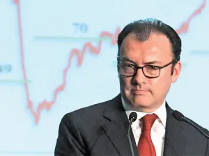 Hacienda lanza rescate a Pemex; se analiza inyección de capital: Videgaray