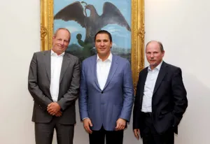 Se reúne RMV con director de Políticas Internacionales de VW