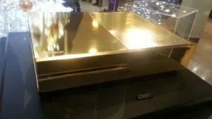 Compañía Harrods lanza Xbox One bañado en oro