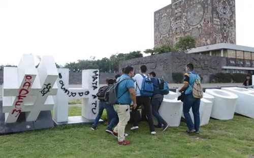 Denuncia la UNAM daño y robo en instalaciones de Rectoría