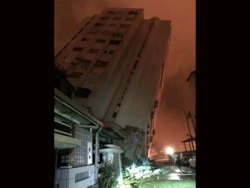 Al menos 11 muertos y más de 120 heridos tras terremoto en China