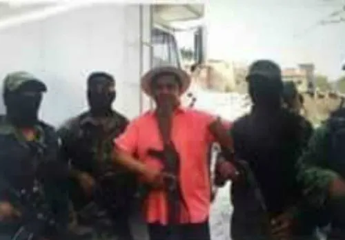 Recuperan camioneta en la que armados asesinaron a dos sacerdotes