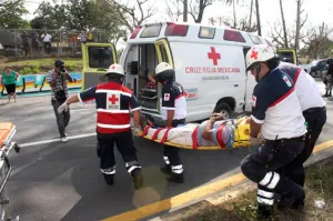 Aumentan hasta 35 por ciento los accidentes en temporada navideña