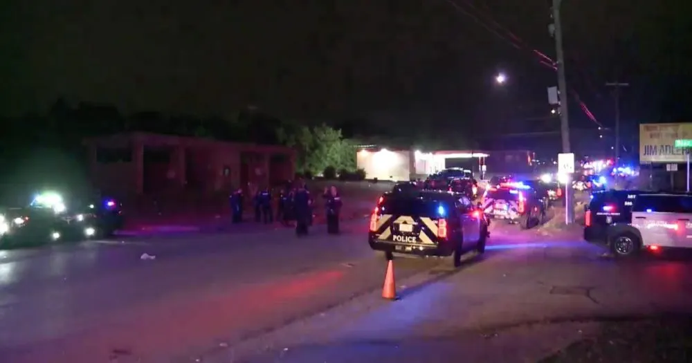 Tiroteo en Texas deja al menos 2 muertos y 5 heridos