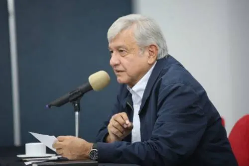 López Obrador expone ventajas y desventajas del NAIM