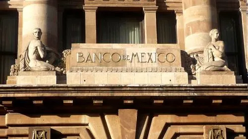 Banco de México asigna 200 mdd para renovar coberturas cambiarias