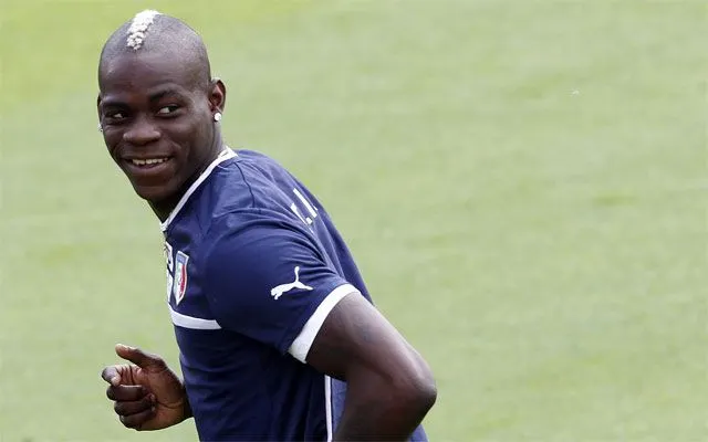 Balotelli enciende la Euro con temas racistas