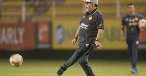 Maradona debuta en Dorados con goleada en el Futbol Mexicano