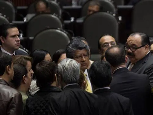 Diputados reciben listas finales de 15 aspirantes a consejeros del INE