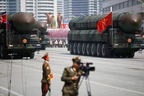 El estrambótico arsenal bélico con el que Kim Jong-un amenaza al mundo