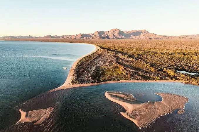 isla-tiburon-bahia-de-kino