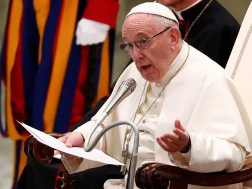 El Papa admite indolencia de la Iglesia ante abusos sexuales
