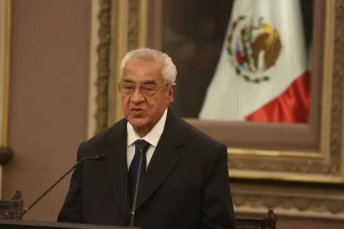 Es Guillermo Pacheco el gobernador interino de Puebla; convoca a la unidad en el estado