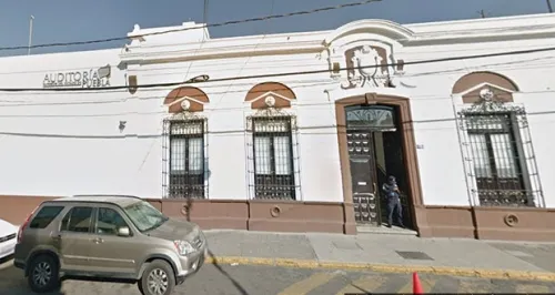 En manos de Diez Diputados