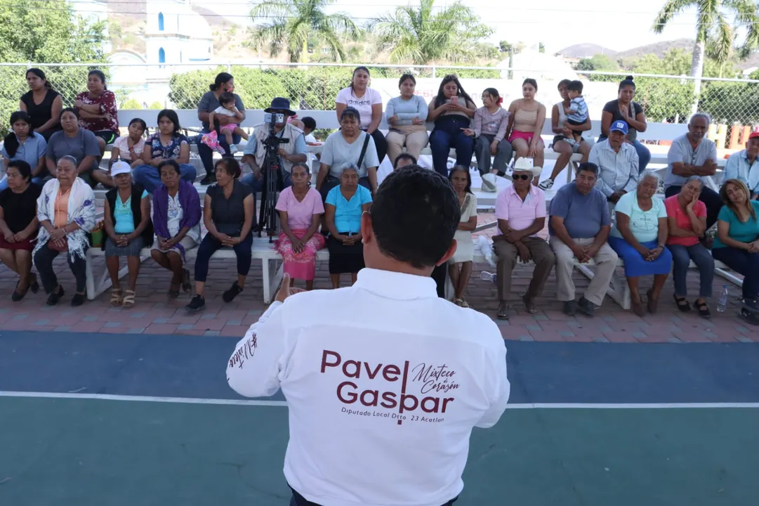 Diputado Pável Gaspar impulsa desarrollo social en comunidades del Valle de Acatlán de Osorio