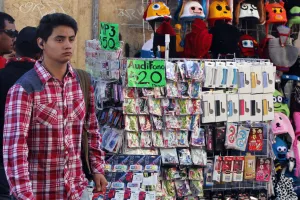 Ambulantes, la piedra en el zapato del centro histórico