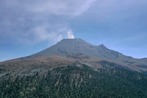 Registró el Popocatépetl dos explosiones: Protección Civil Estatal