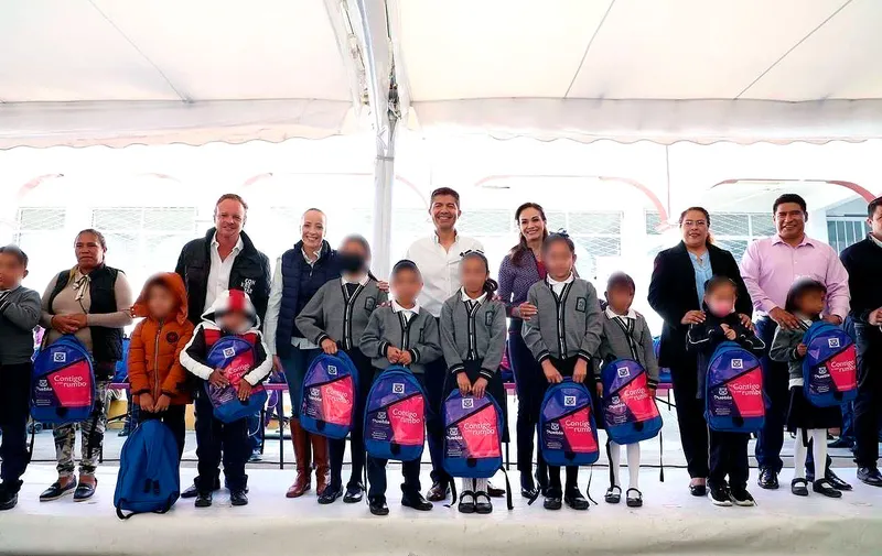 ayuntamiento-de-puebla-kits-escolares