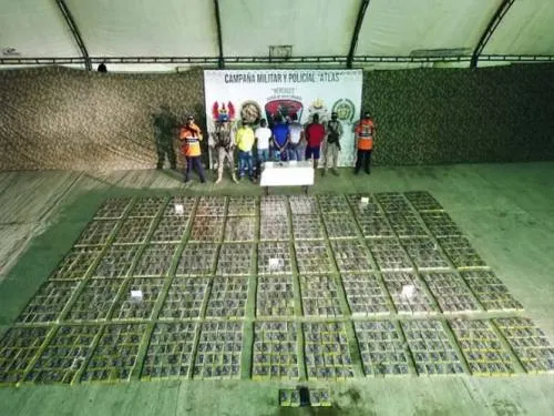Colombia incauta cocaína con valor de 111 millones de dólares