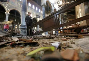 Atentado contra catedral cristiana deja al menos 25 muertos en Egipto
