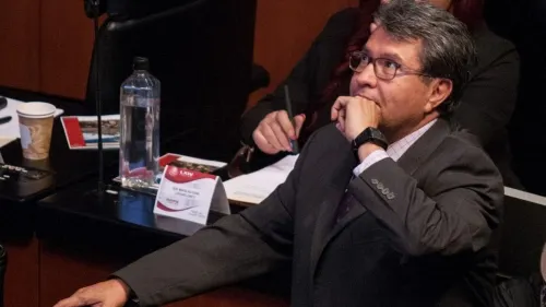 Bienes del crimen, a programas sociales: Monreal