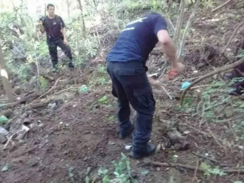Hallan restos humanos en fosa clandestina en Oaxaca