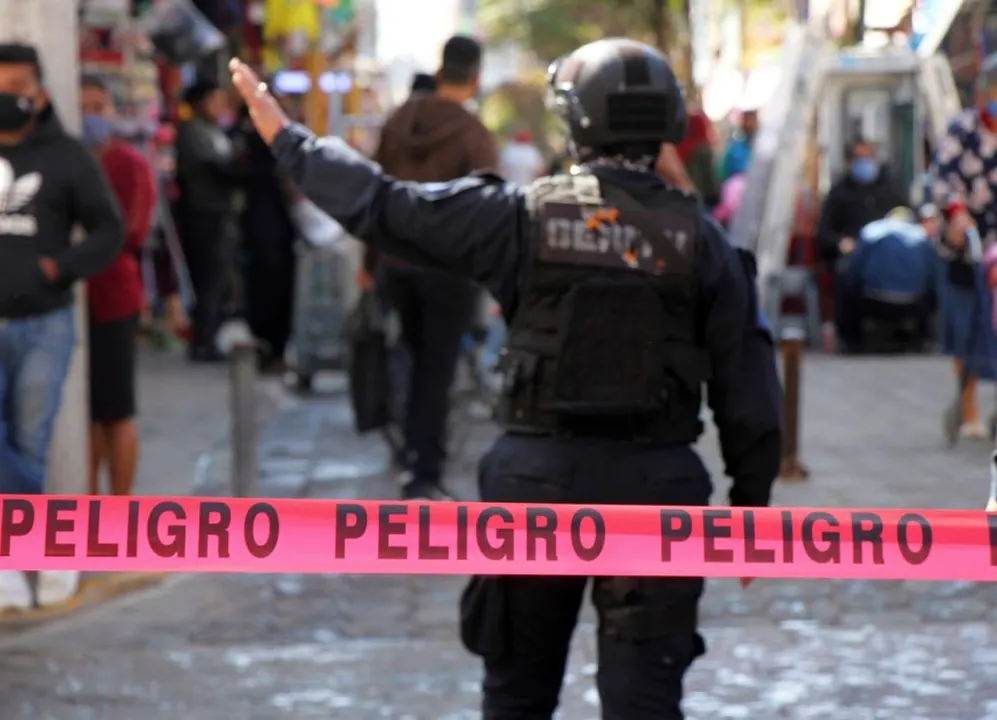 Policías
