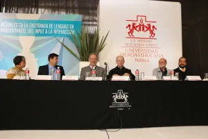 Revisión de tendencias en enseñanza, reto de la Ibero Puebla