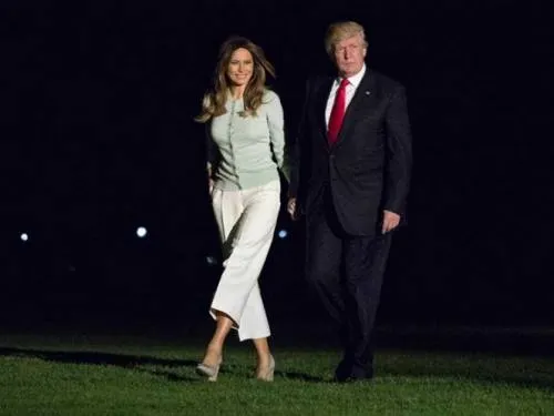 Trump regresa a EU; califica viaje al exterior como jonrón